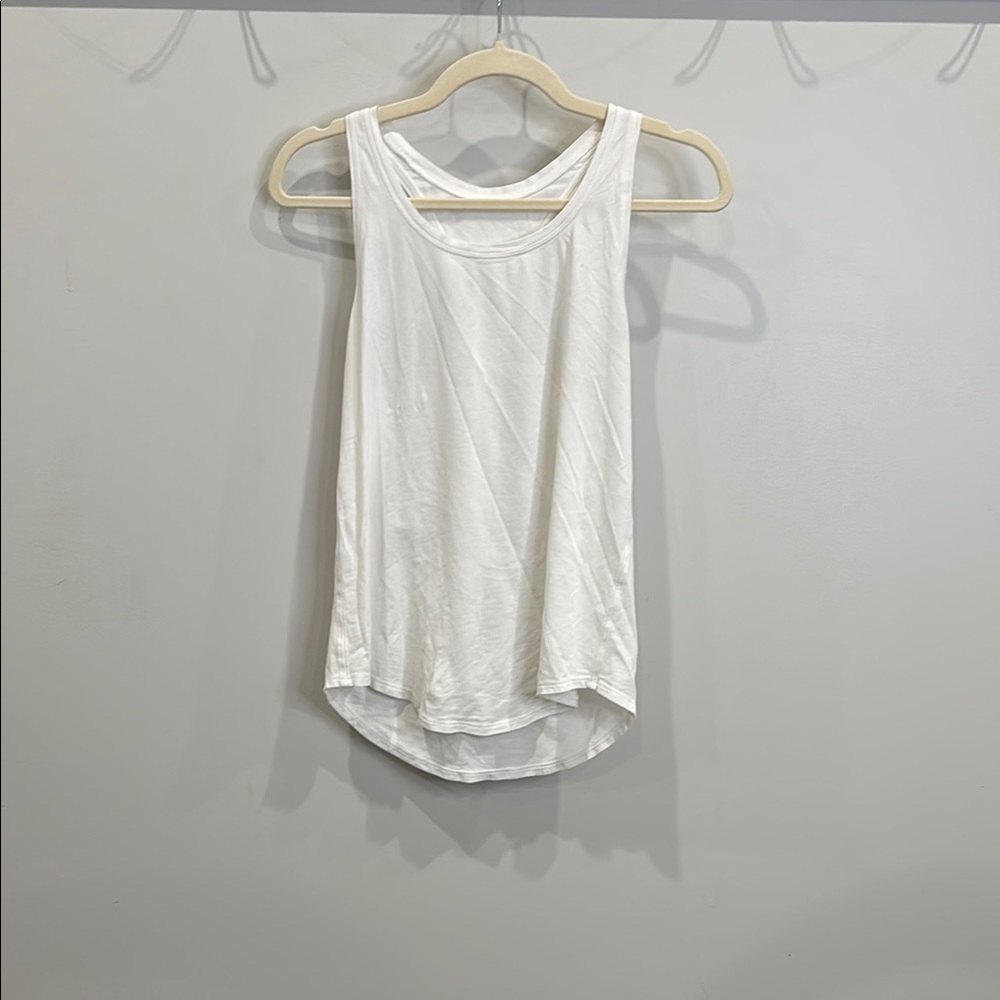 Lululemon Athletica Cream Relaxed Sleeveless Tank Top